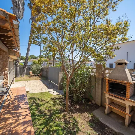 6-bedroom In Villa